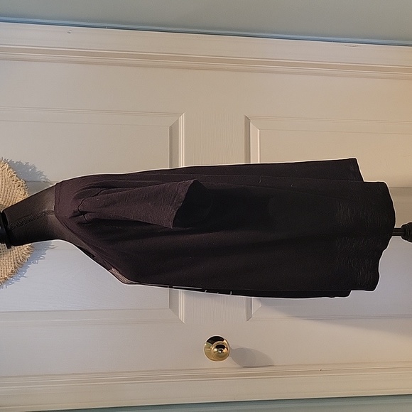 Torrid Graphic Tee Drink Well With Others,  Black Short Sleeve Size 4 - Picture 6 of 8